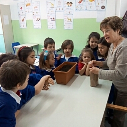 Gli alunni di I e la maestra Lucia